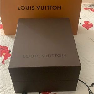 Louis Vuitton box